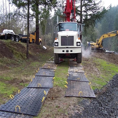 la route composée extérieure de HDPE de 4x8ft Plastice plaquent les tapis moulus de protection