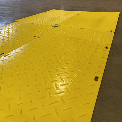 Tapis parquetant piétonnier provisoire en plastique d'anti d'impact de boue HDPE résistant d'au sol
