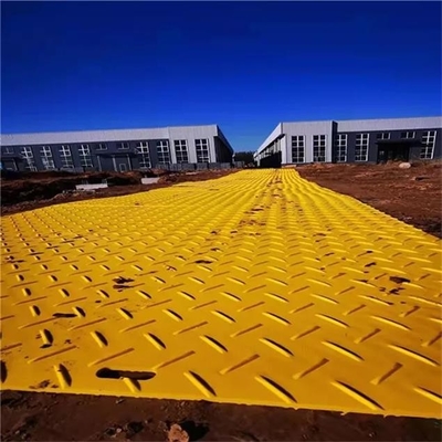 tapis provisoires de voie d'accès de HDPE en plastique résistant à l'usure portatif de feuille des pieds 4X8