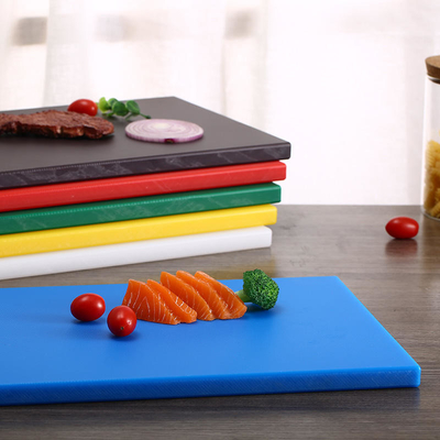Planche à découper végétale de PE de cuisine en plastique colorée anticorrosion de matériel